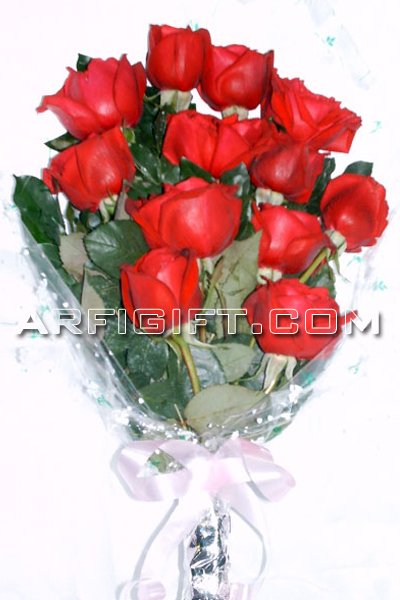 Send Red Rose Hand Bouquet to Bangladesh, Send gifts to Bangladesh
