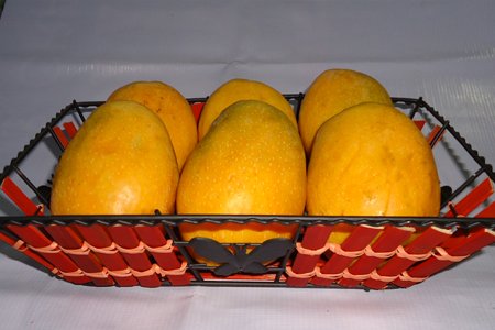 Send Decorated Mango to Bangladesh, Send gifts to Bangladesh