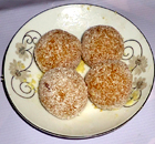 send gifts to bangladesh, send gift to bangladesh, banlgadeshi gifts, bangladeshi Kodom Laddu