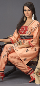 send gifts to bangladesh, send gift to bangladesh, banlgadeshi gifts, bangladeshi Joysree Silk Dress