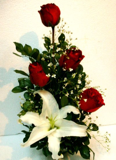 Send China Rose & Thailand Lily to Bangladesh, Send gifts to Bangladesh