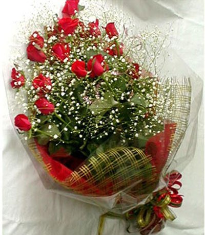 Send Red Bouquet to Bangladesh, Send gifts to Bangladesh