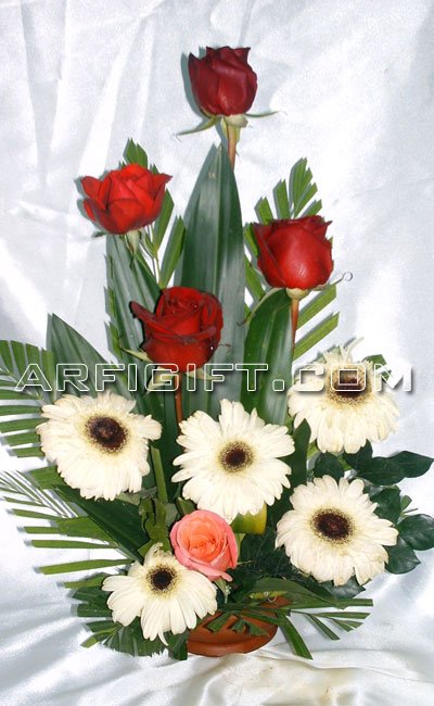 Send Thai Rose & Gerbera to Bangladesh, Send gifts to Bangladesh